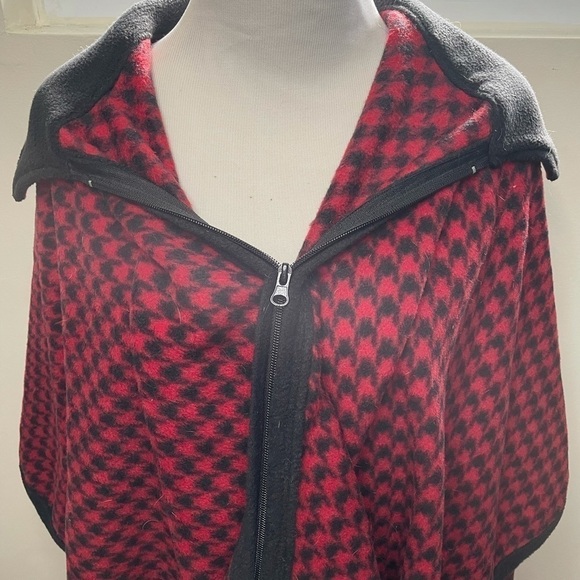 LE Mode houndstooth poncho with pockets - Picture 3 of 6